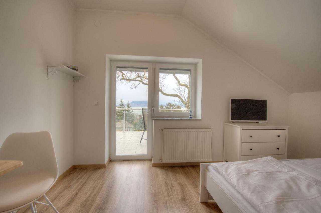 Hilltop Apartments Fonyód Buitenkant foto